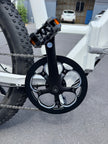 AB Bikes E Bikes Sondors Smart Step in white – foot pedal view