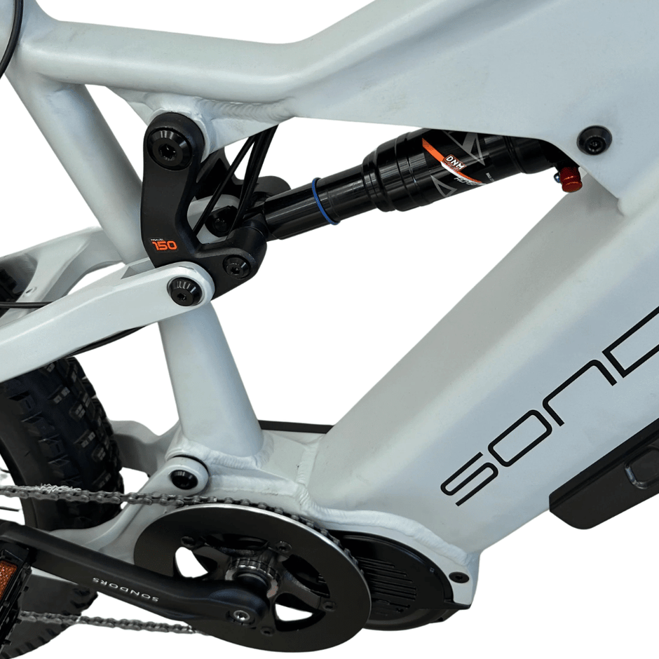 AB Bikes Electric Mountain Bike SONDORS Rockstar in gray – top tube and suspension view