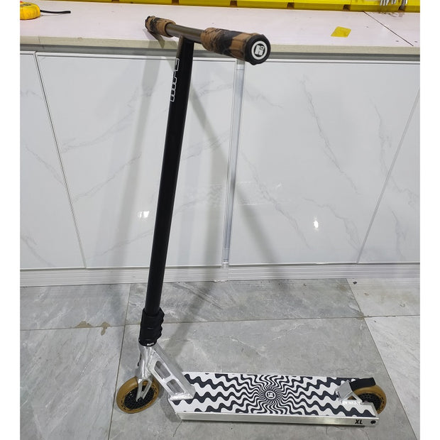 AB Bikes Scooter Hipe XL in silver&brown – real shot side view