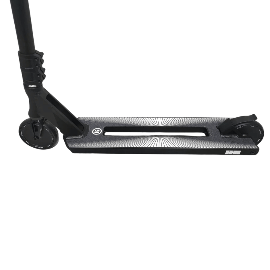 AB Bikes Scooter Hipe H9 in black – pedal view