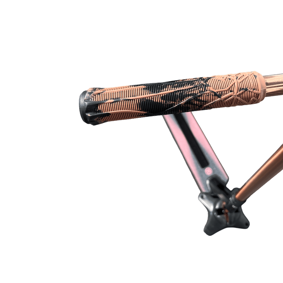 AB Bikes Scooter Hipe H9 in bronze – handbar view