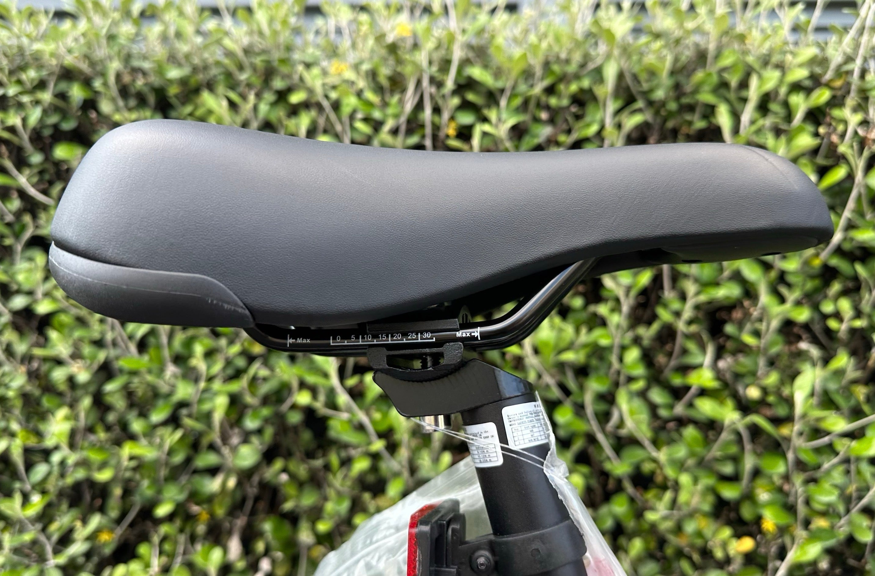 AB Bikes BMX Thruster Retrograde in silver – bike seat view