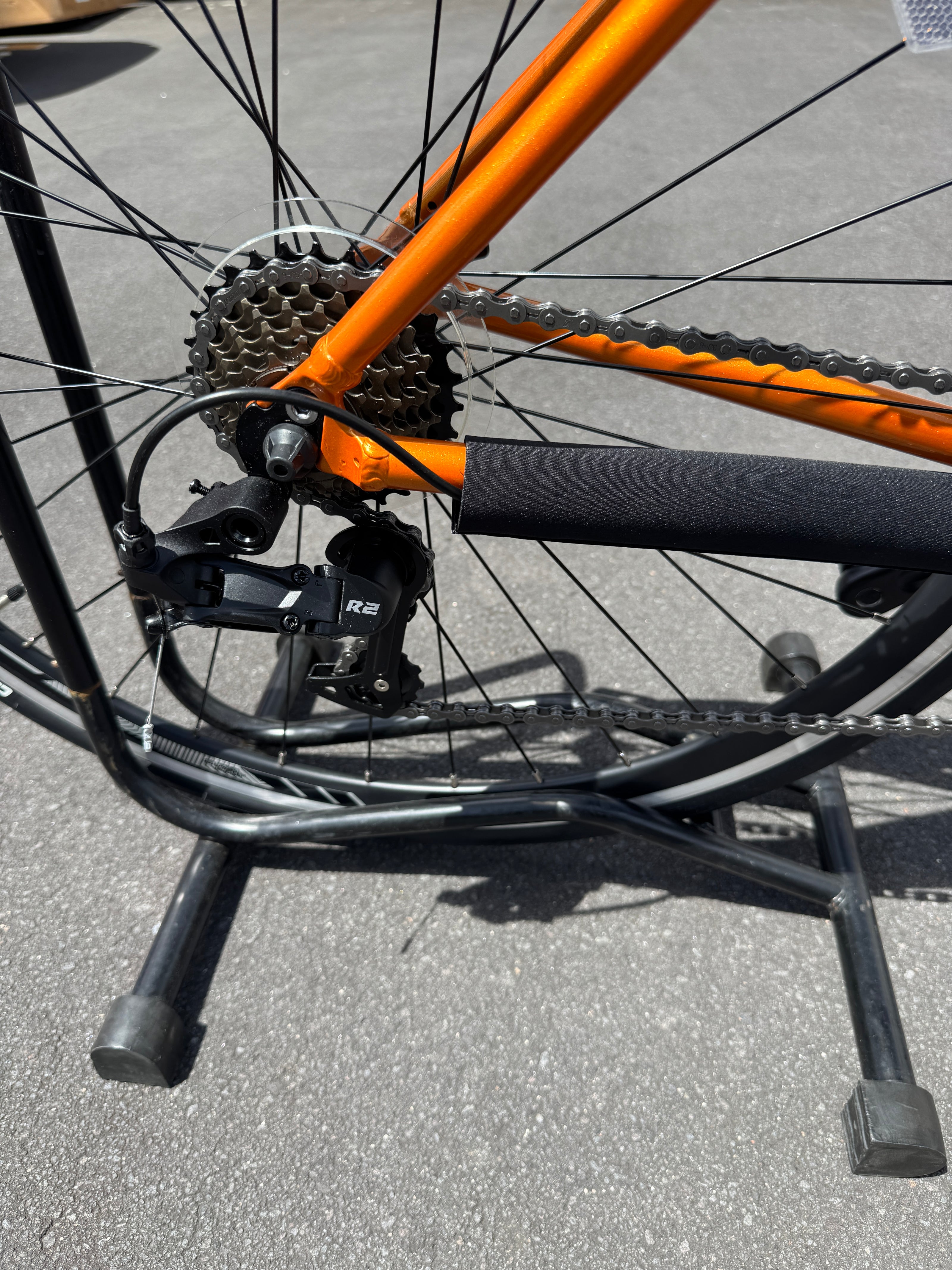 AB Bikes Road Bike Totem in orange – chain view