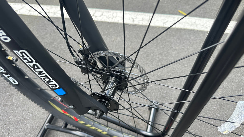 AB Bikes Mountain Bike UPLAND Vanguard in green – front wheel view