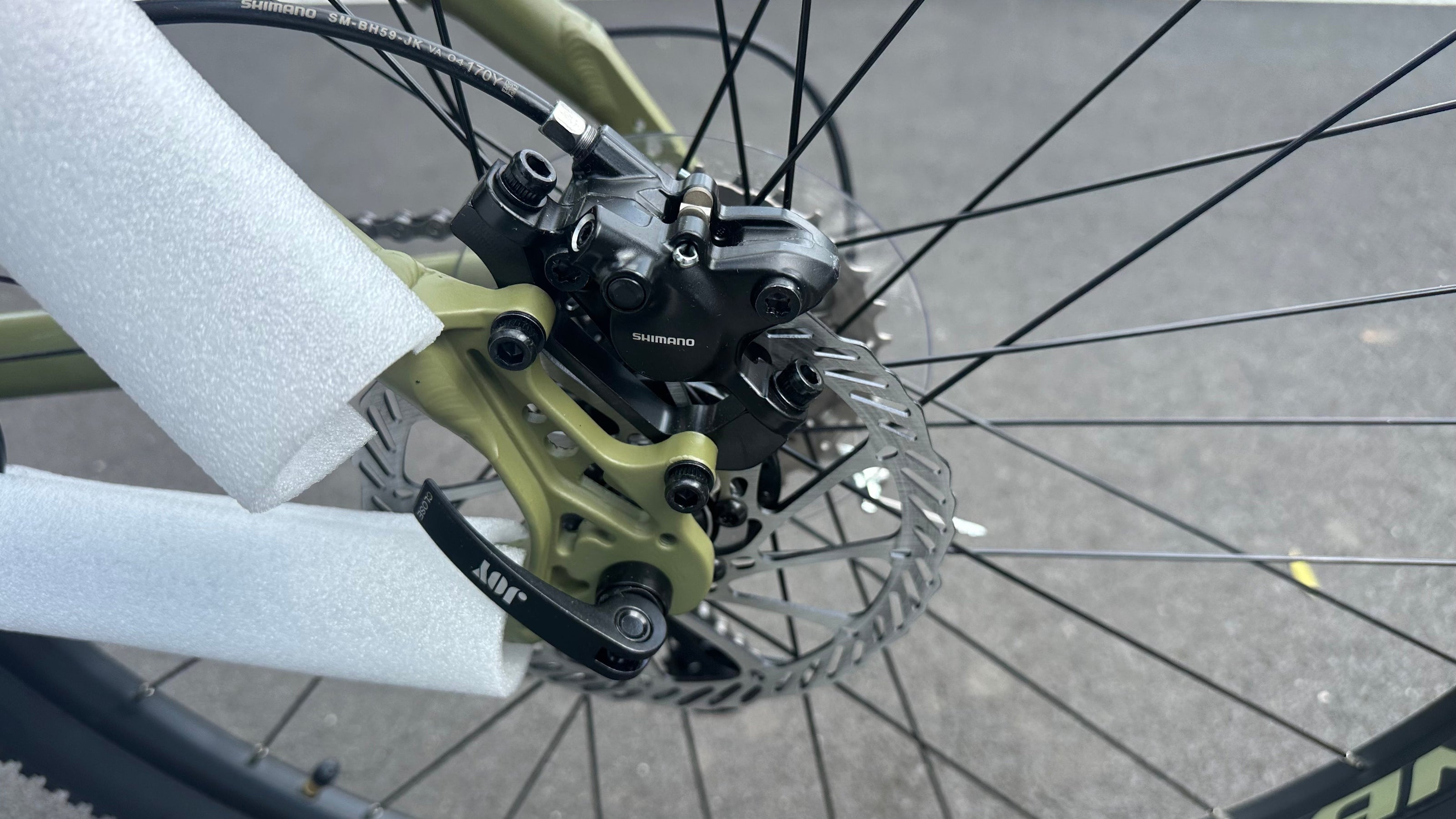 AB Bikes Mountain Bike UPLAND Vanguard in green – rear wheel view