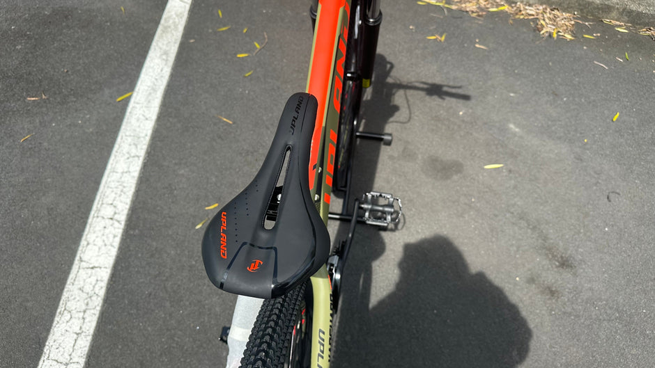 AB Bikes Mountain Bike UPLAND Vanguard in green – bike seat top view