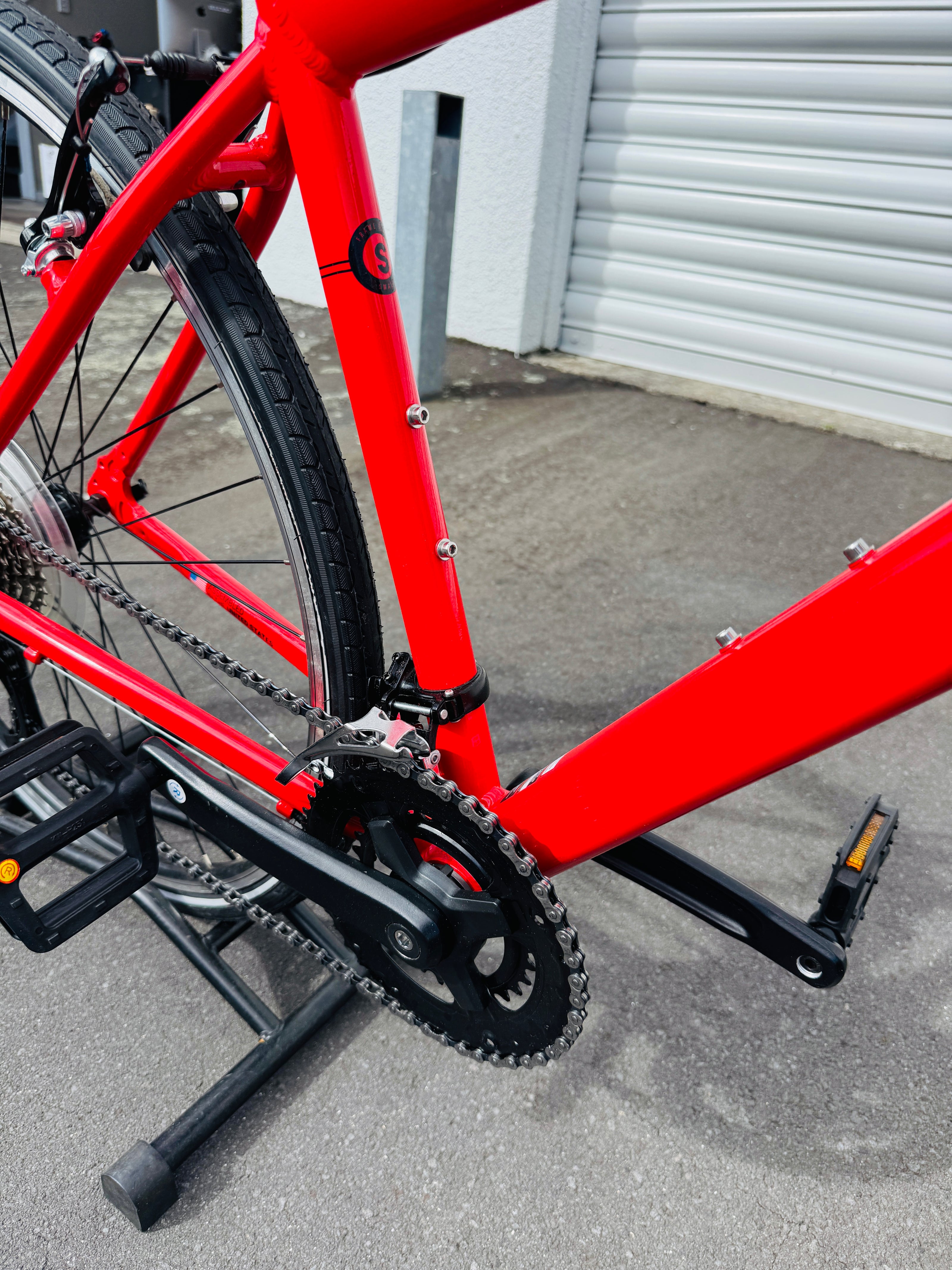 AB Bikes Mountain Bike Univega Maxima Fit 1.0 in red – chain view