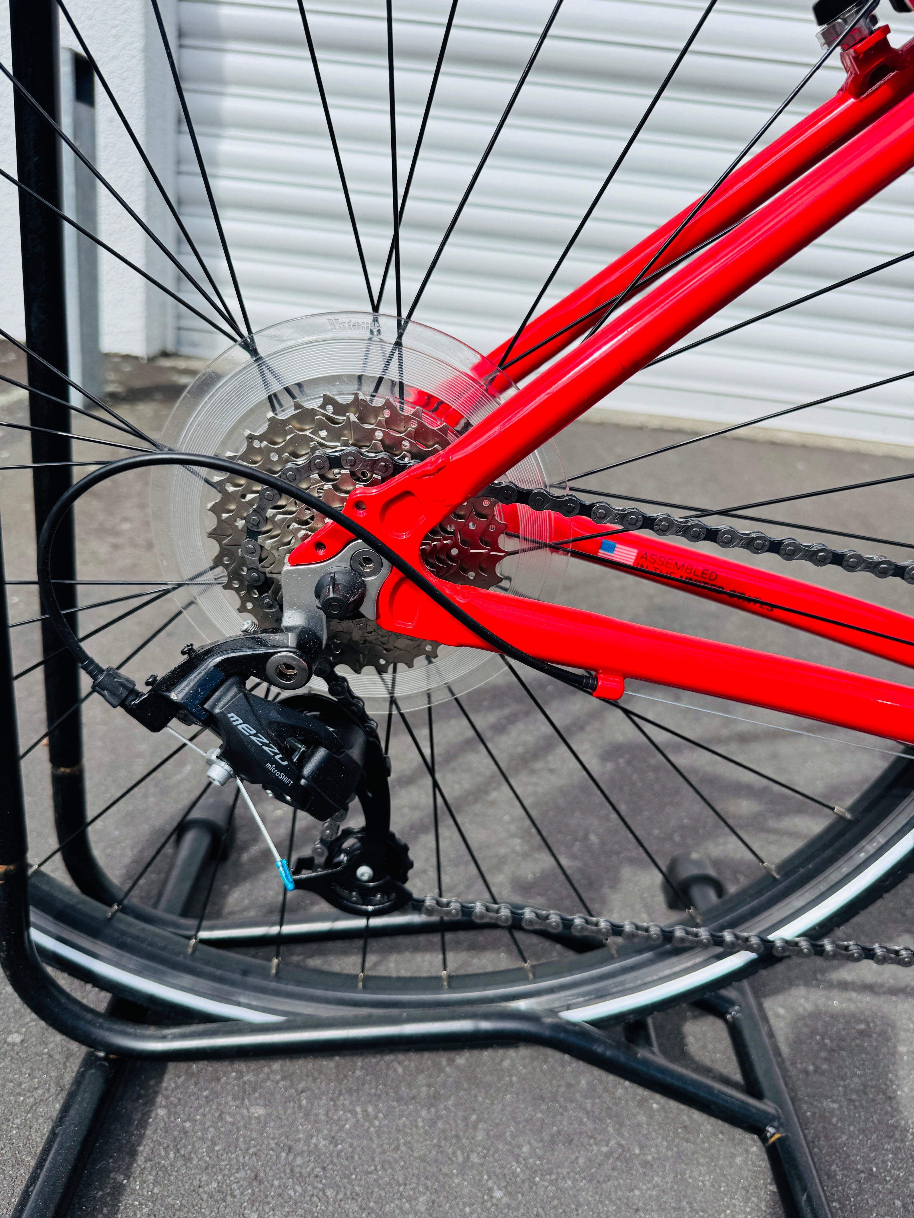 AB Bikes Mountain Bike Univega Maxima Fit 1.0 in red – gearing view