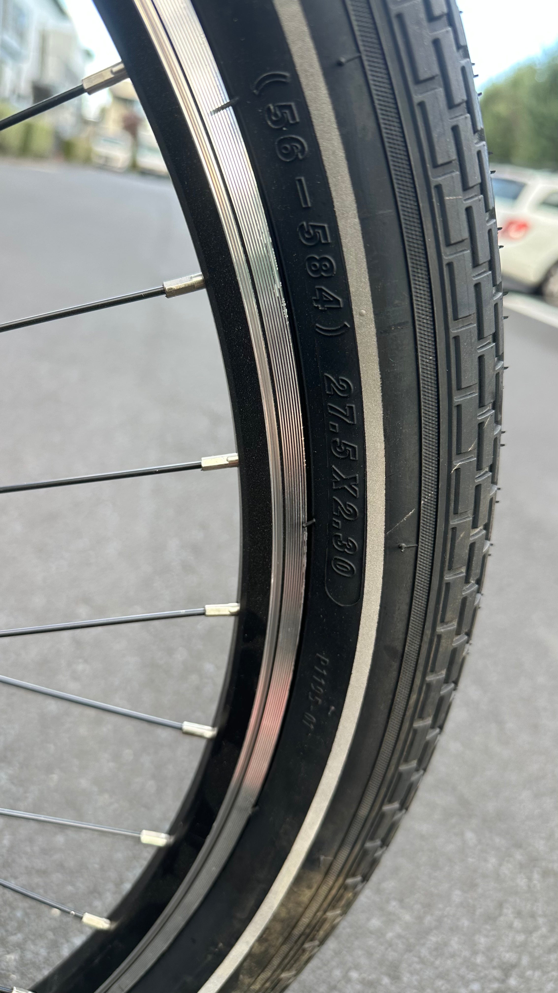 AB Bikes Road/City Bike Univega Weekend Escape 1.0 in black – tire size view