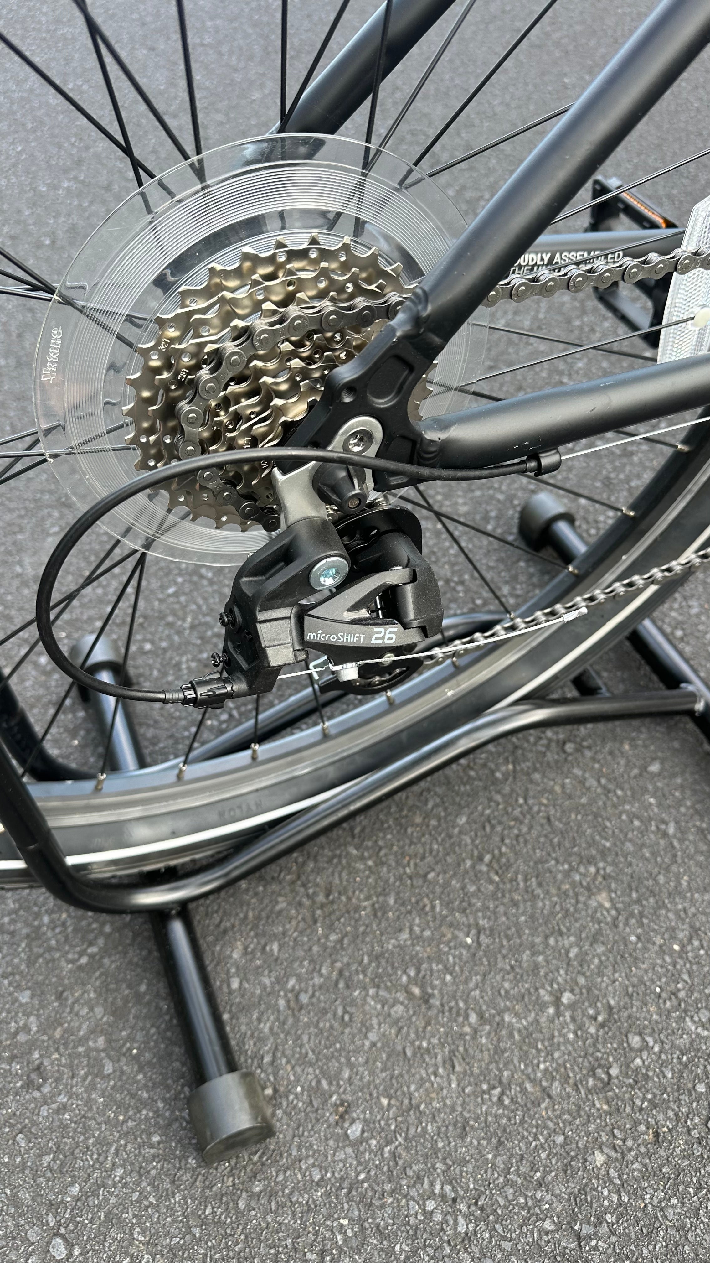 AB Bikes Road/City Bike Univega Weekend Escape 1.0 in black – gear view