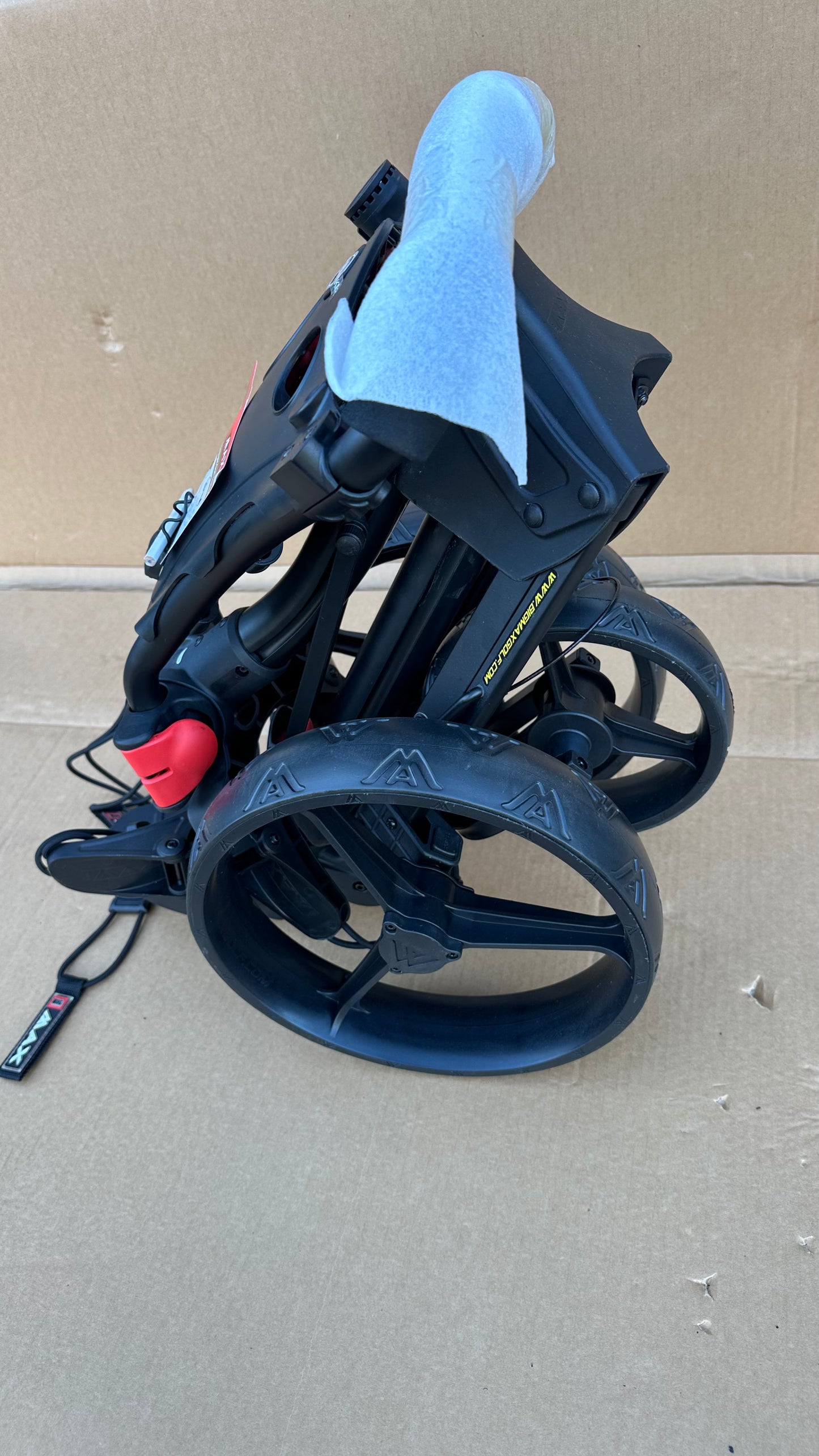 BIG MAX  IQ Golf Trundler  folding Push Cart Golf Trolleys