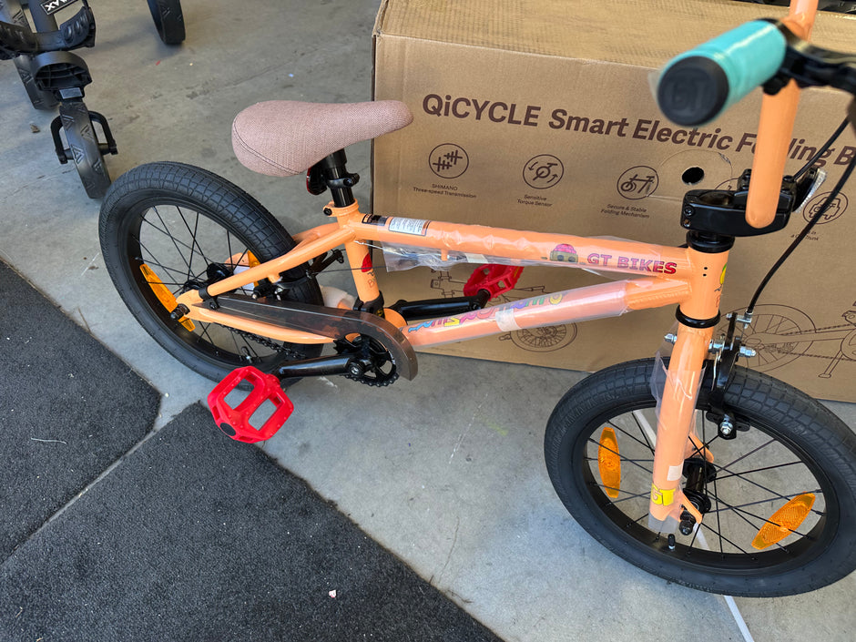 16 U Lil Performer  PCH O/S GT KIDS BMX