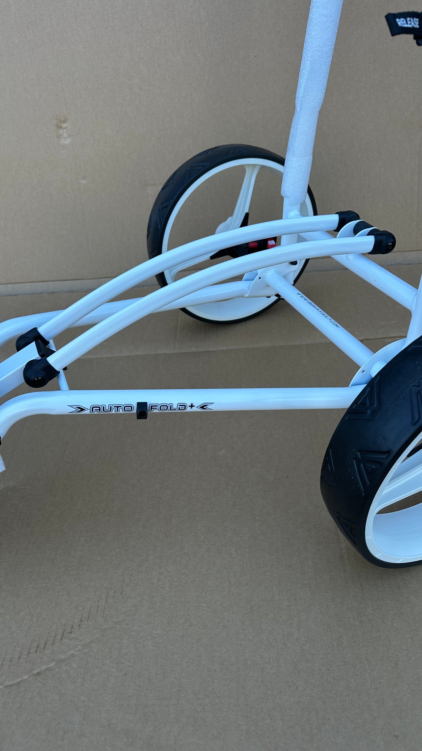 BigMax Autofold+ Golf Trundler Golf push cart Golf trolley