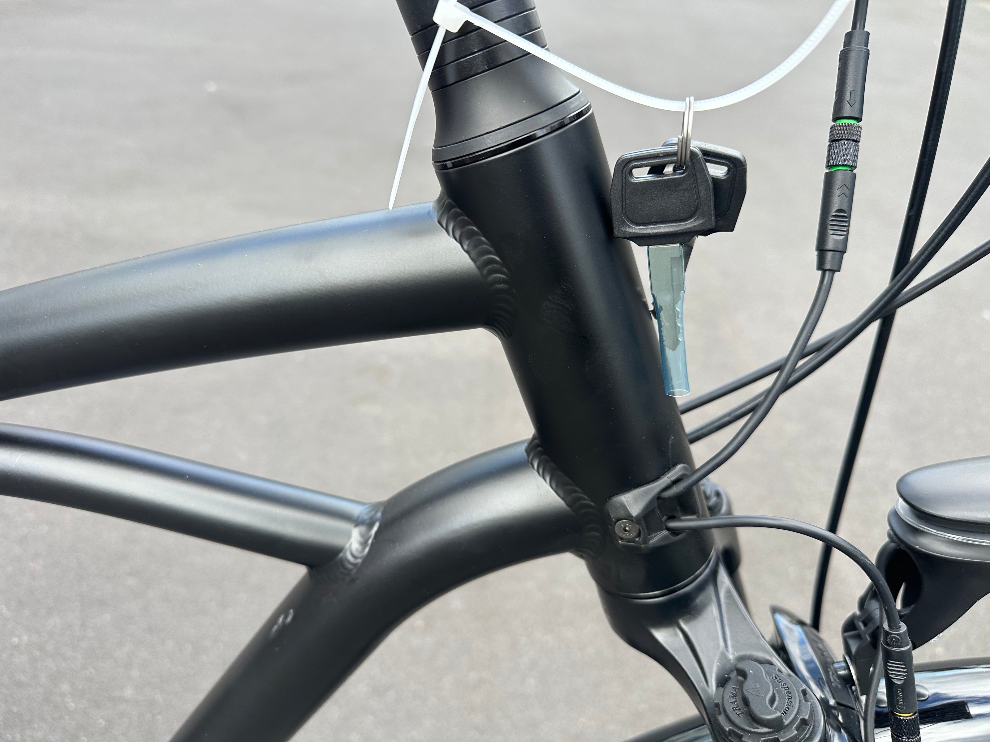 S2 Smooth Power, Smarter Ride – Dual Torque Sensor E-Bike with Long-Range Battery & Premium Components