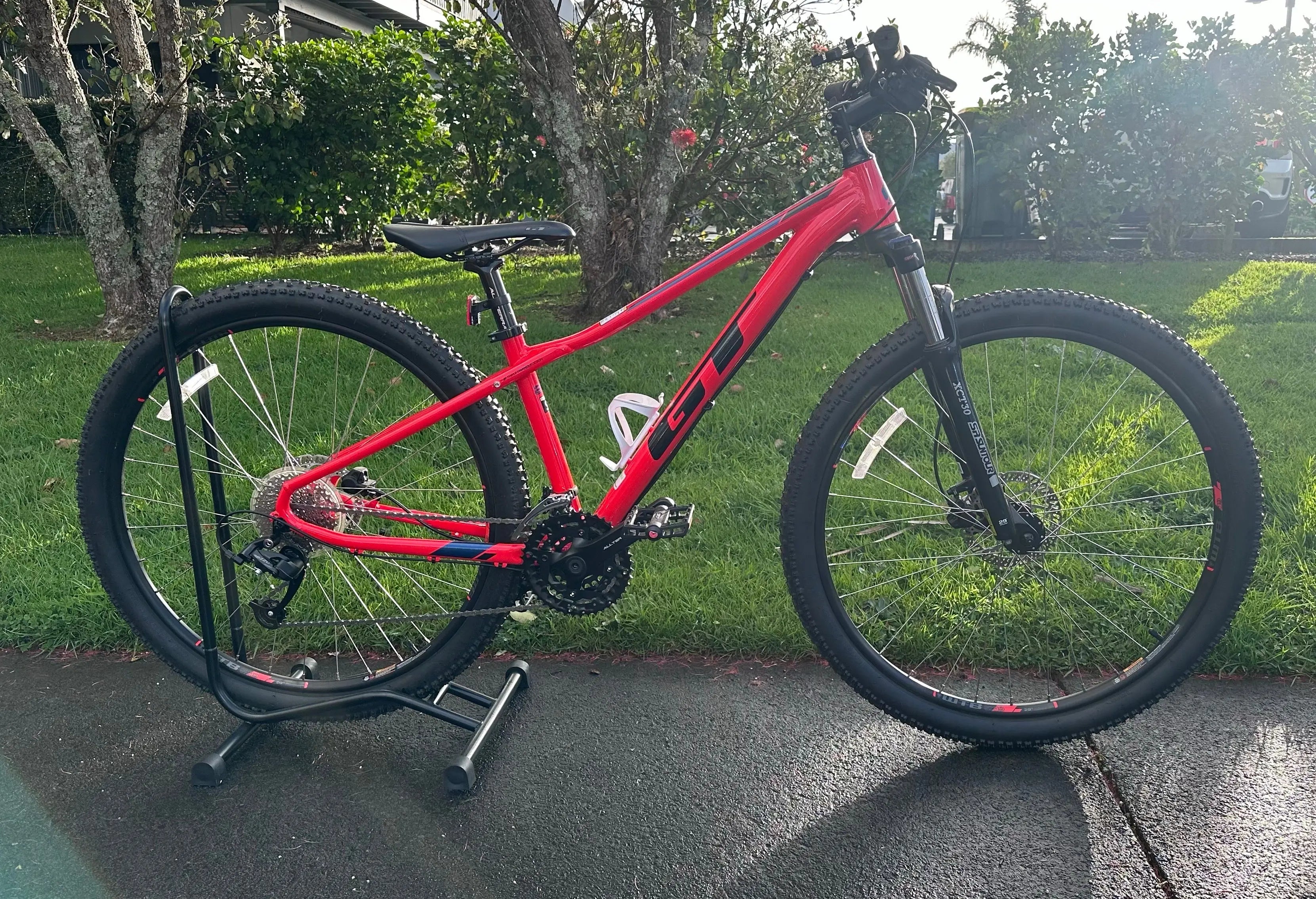 Gt mountain bike 29 on sale