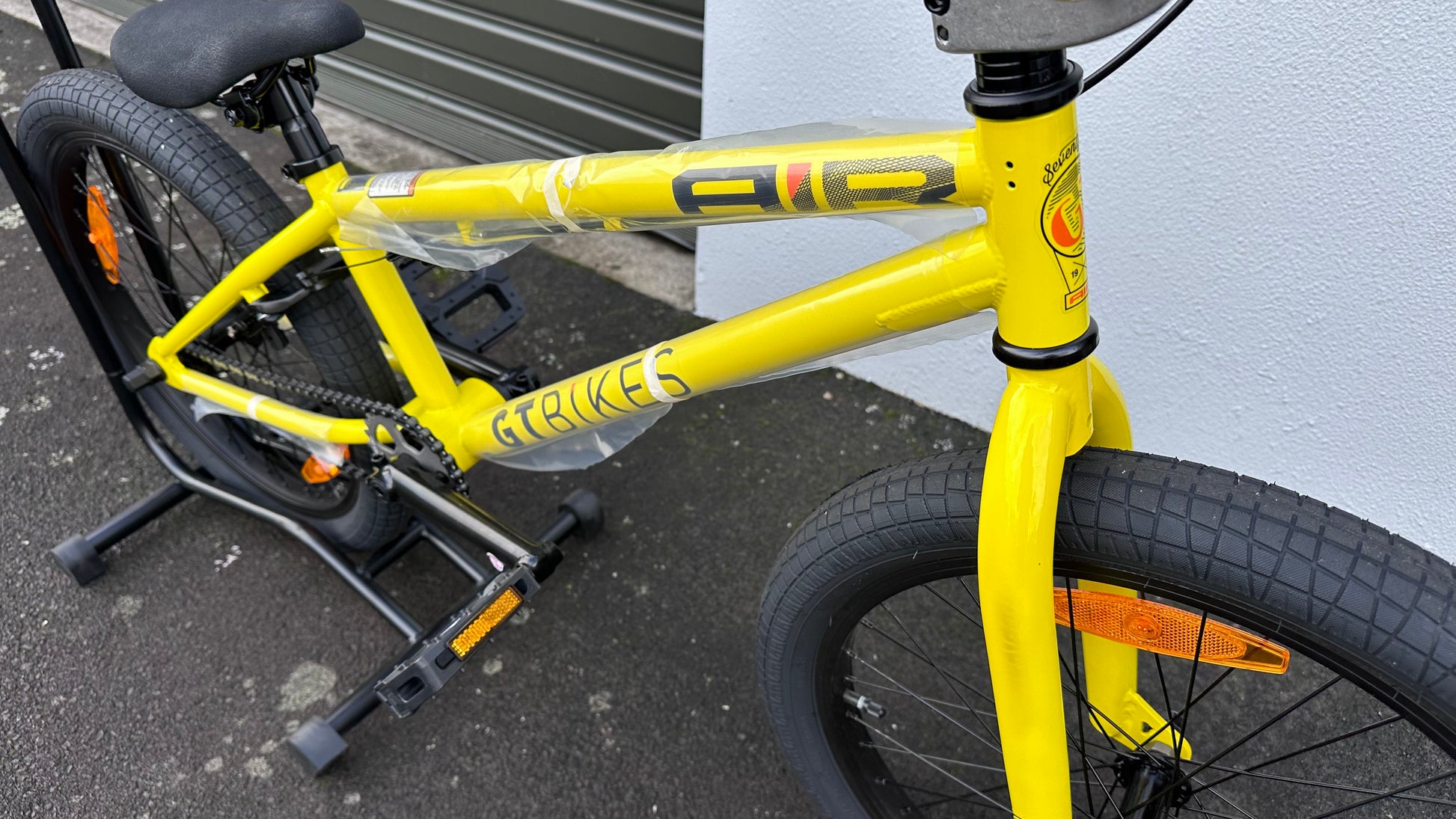 20 GT BMX 20 U Air YEL O/S AB Bikes
