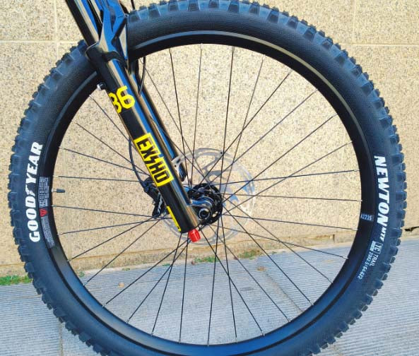 Wheel1_on_BIRD_AERIS_AM_29inch_mountain_bike-AB_Bikes_Auckland_NZ